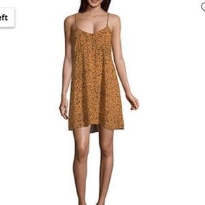 New with tags Women’s animal print dress. Sz M